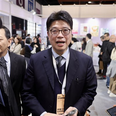 李貞秀棄PRC國籍受阻　邱垂正：必須依法行政