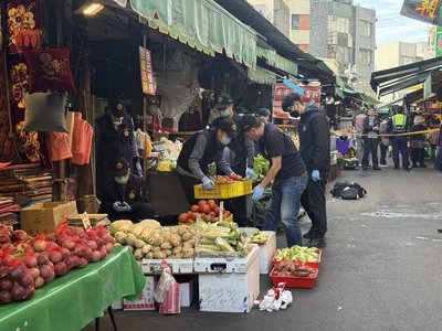 苗栗男子持刀闖市場砍傷員警　遭開槍制伏中彈送醫