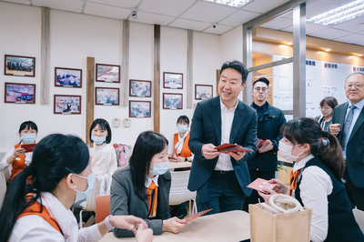 春節高鐵加開395班　交長赴南港站慰勉盼疏運順利