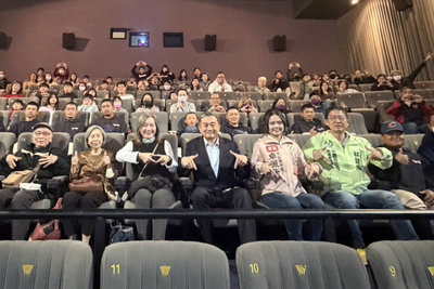 王定宇台南包場「冠軍之路」 盼為經典賽台灣隊加油