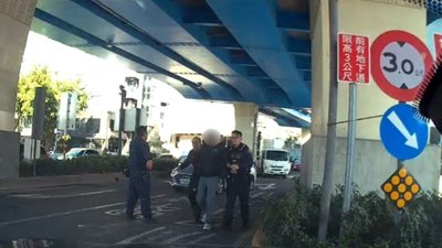 新左營站外男子硬拿友人240萬  警逮人追回財物