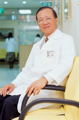 視網膜泰斗劉榮宏離世　完成台首例人工水晶體植入