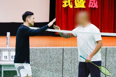 周天成北監演講暨友誼賽　鼓勵收容人做出改變