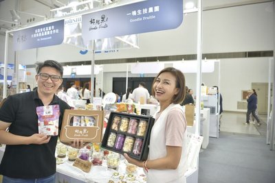 玉荷包、蓮霧吃脆的　青農引進凍乾技術製果脆外銷
