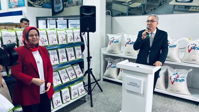 台灣愛心前進土耳其　72噸米助弱勢暫度難關