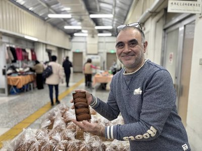 法式甜點飄香公部門　法籍女婿顏羅傑傳承母親好味道