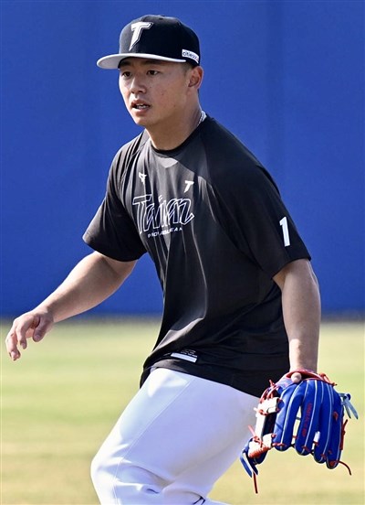 WBC雙台將春訓亮相　鄭宗哲獲保送、龍仔敲安