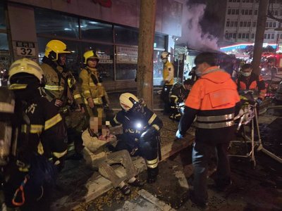 北市莒光路火警　消防救出1人意識清楚