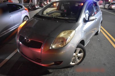 高雄酒駕擦撞涉肇逃　計程車尾隨攔人遭逮送辦