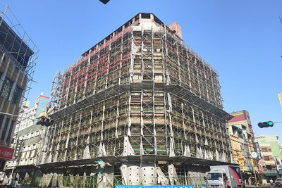 台南中西區來亞大樓成危樓　市府將強制拆除