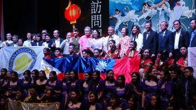 僑委會春訪團公演  台灣特技驚艷馬尼拉