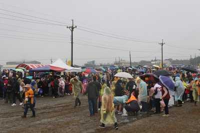 雲林縣鎮安宮吃飯擔 萬人呷平安