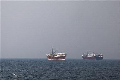 美伊開火油輪動彈不得　印度液化石油氣恐撐不到2週