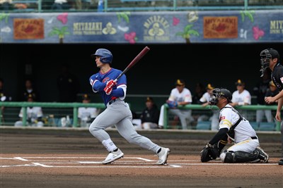 WBC熱身賽費仔2安1打點 5局打完台灣暫領先