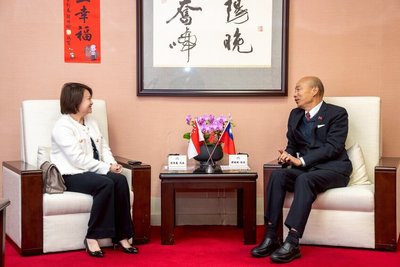 韓國瑜接見新加坡駐台代表　盼持續深化合作交流