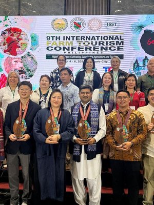 方子維創「市場學校」計畫  獲頒傑出農遊倡議者