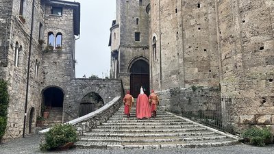 以掌摑教宗事件聞名　聖城阿納尼見證世俗教權之爭