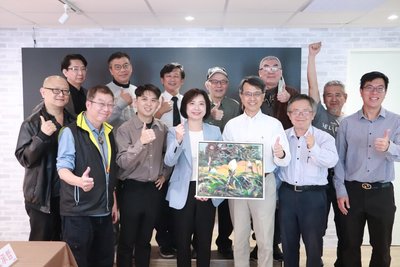 何欣純籌組學界溝通平台　盼成為市政政策智囊團