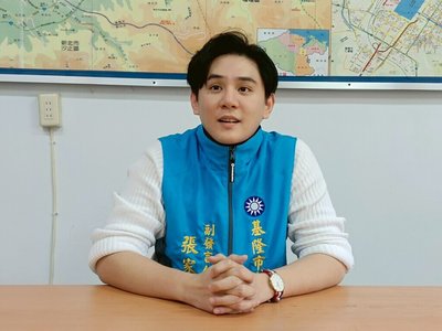 基隆敬老金加碼 藍營批占功、綠營稱說到做到