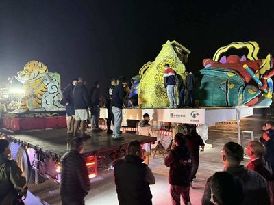 台灣燈會「青森睡魔」運抵朴子配天宮 擇日展示