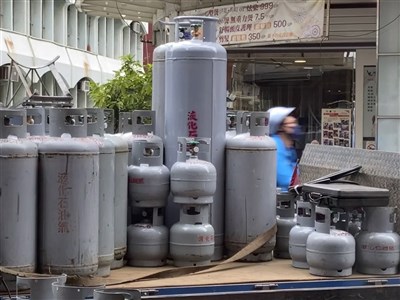 穩物價　政院拍板4月起液化石油氣貨物稅減徵50%