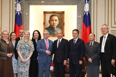 韓國瑜接見芬蘭國會訪團　關注台北赫爾辛基直航議題