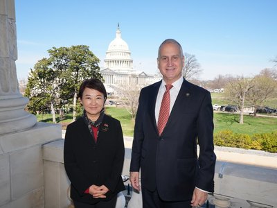 盧秀燕拜會美眾議院國會台灣連線主席  盼深化情誼