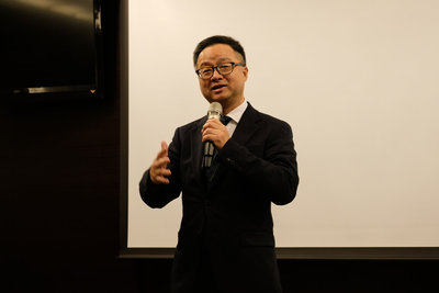 評中國民族團結促進法  羅文嘉：兩岸問題是民主