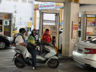 泰國加油站無油可售引恐慌　當局嚴查有無囤油牟利
