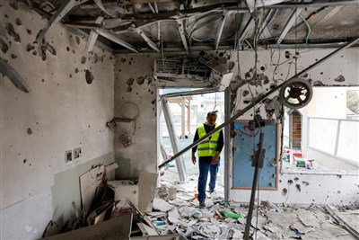 以色列南部兩城遭伊朗飛彈重創 傷者超過百人