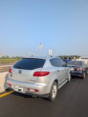 國1北上岡山段2起追撞 4車受損一度回堵7公里