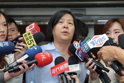 曝高虹安收柯文哲700萬元　李貞秀致歉：資訊混淆