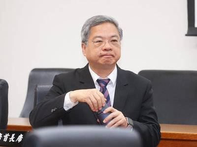 塑膠原料短缺經部介入協調　龔明鑫：持續供應不斷貨