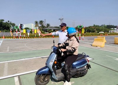 高雄機車考照駕訓補助申請者逐年增 事故風險大幅降