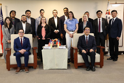 美國青年領袖團訪台南 交流城市治理經驗