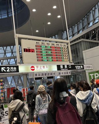 電車線故障發車時間未定 林沛祥要求台鐵檢討