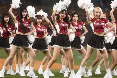 開幕戰4萬人滿場　桃猿改寫隊史也追平中職紀錄