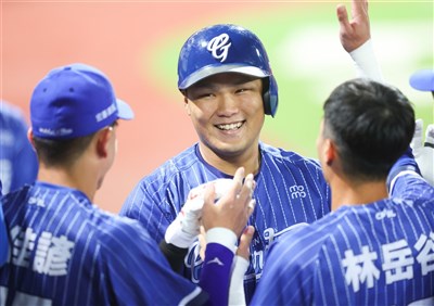 悍將團隊薪資成長10%　范國宸獲5年複數年約