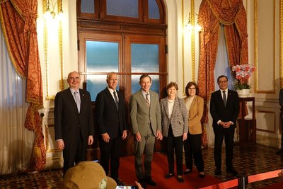 美參議員:中國若與某一黨對話 就應跟所有政黨溝通