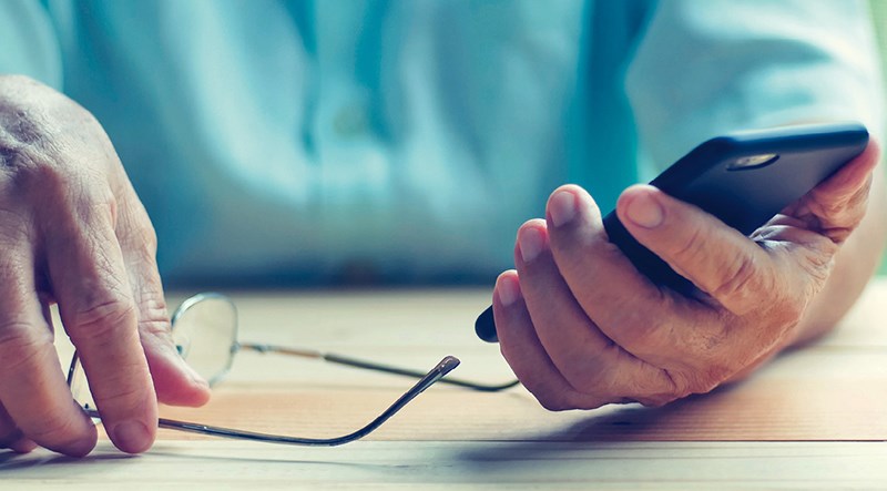 數位黃昏的誘惑 銀髮族也難逃網路成癮