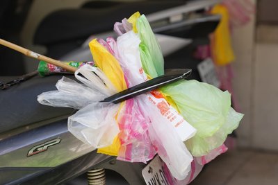 攤販買不到塑膠袋　新北經發局：無斷貨、鼓勵減塑