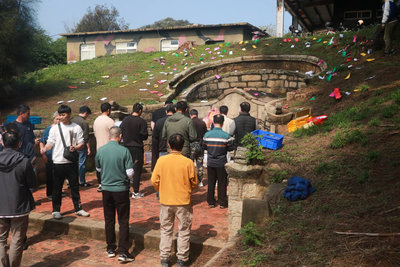 金門古墓隱身營區、荒野　學者普查評估文資價值