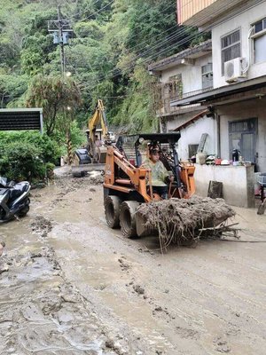 竹縣北埔竹39線因雨勢道路中斷 搶修恢復通行