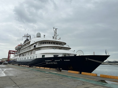 睽違7年台中港迎國際郵輪　盼更多旅客遊中台灣