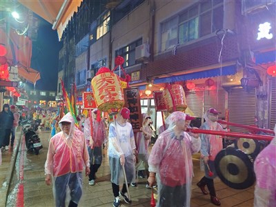 瘋遶境小心軟腳　專家建議50歲應篩檢肌少症