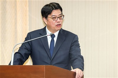 鄭麗文訪中 邱垂正籲當面要求中共停止軍機艦繞台