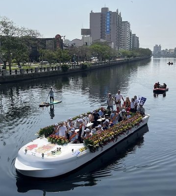 媽祖登船巡遊台南運河 重現百年前宗教盛事