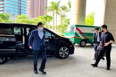 鄭文燦涉貪案首度實質審理　為500萬元性質激辯