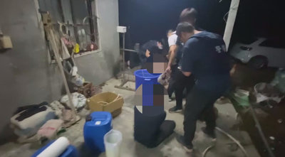 屏東宮廟旁鐵皮屋製毒 警扣原料逾55公斤2人遭訴