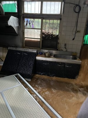 暴雨泥流沖通霄民宅　苗縣府追查農地違規裁罰送辦